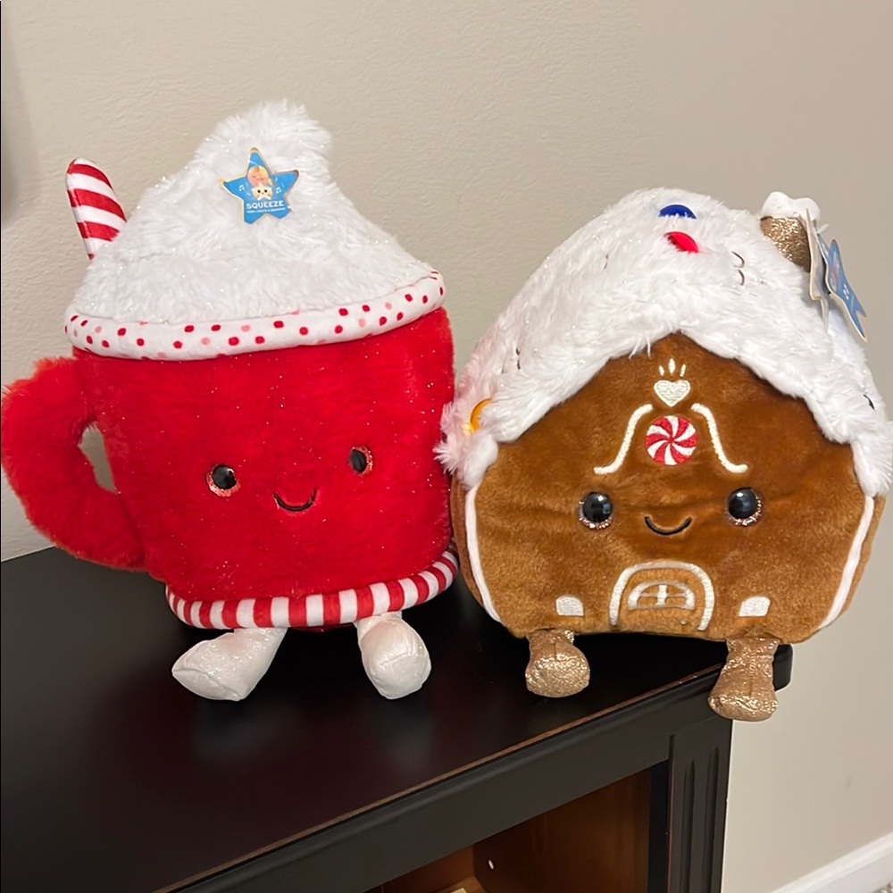 NWT FAO Schwartz 10” Glow Brights Holiday Mug and Gingerbread House Plush Set